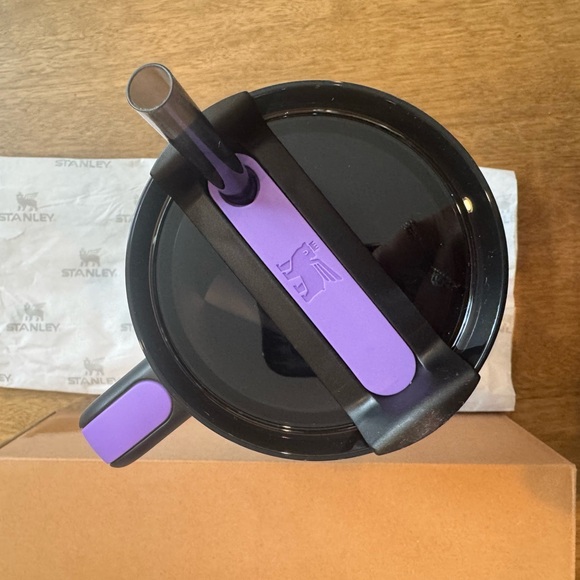 Stanley Target Halloween Spellcast Black 40oz Tumbler Glows in Dark - Picture 9 of 11